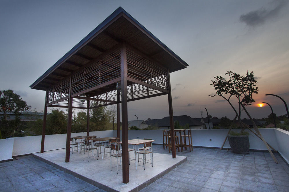 Zen Rooms Seminyak Kayu Jati Exterior foto