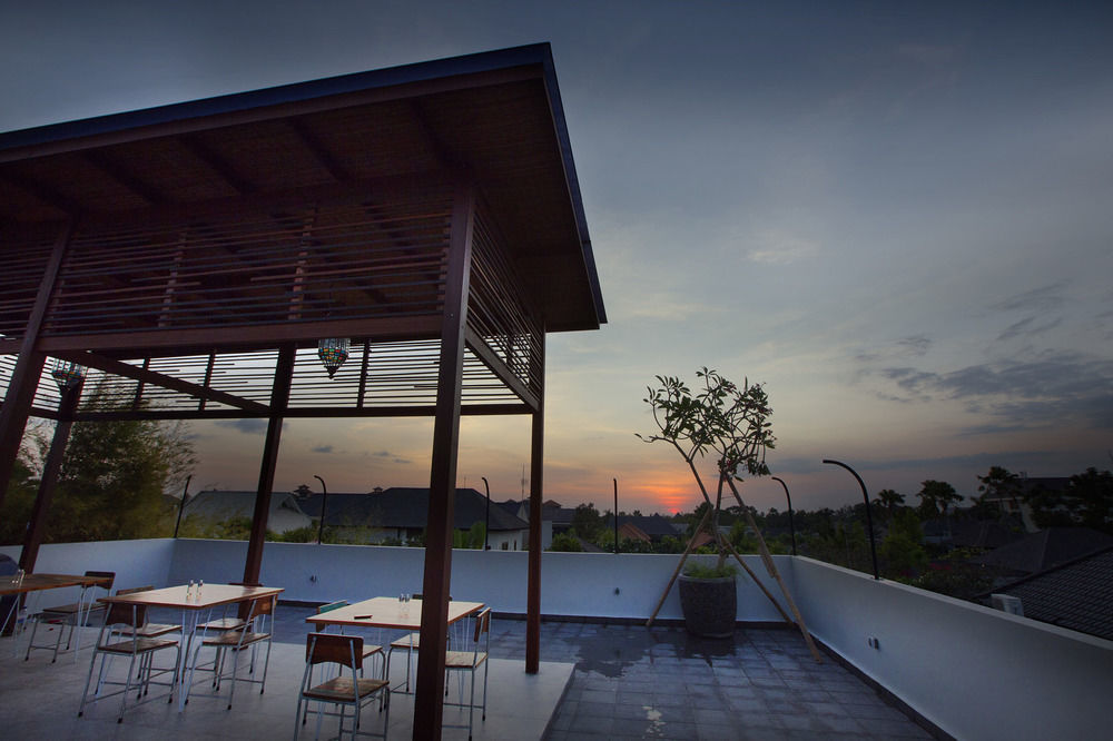 Zen Rooms Seminyak Kayu Jati Exterior foto